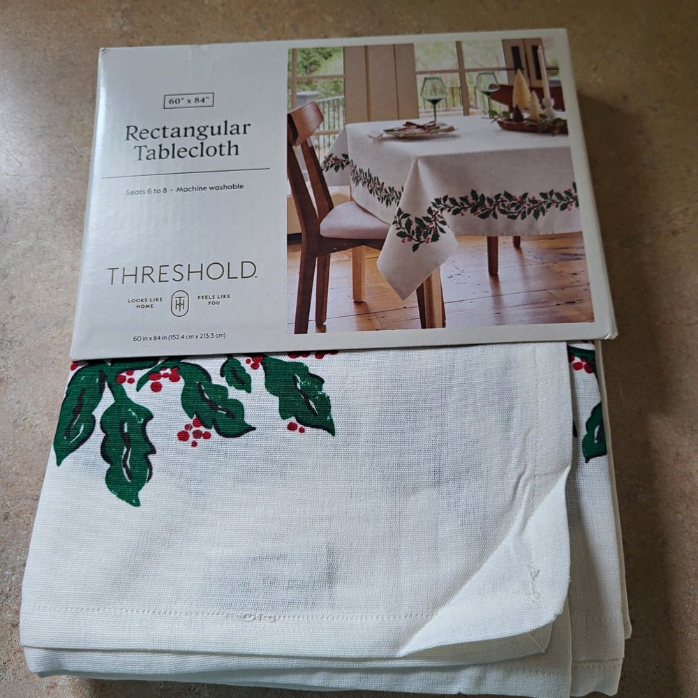 Threshold 60" x 84" Rectangle Tablecloth Holiday Holly Cotton Linen Machine Wash